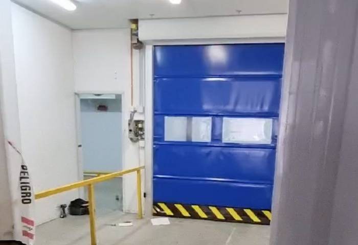 Portón seccional industrial